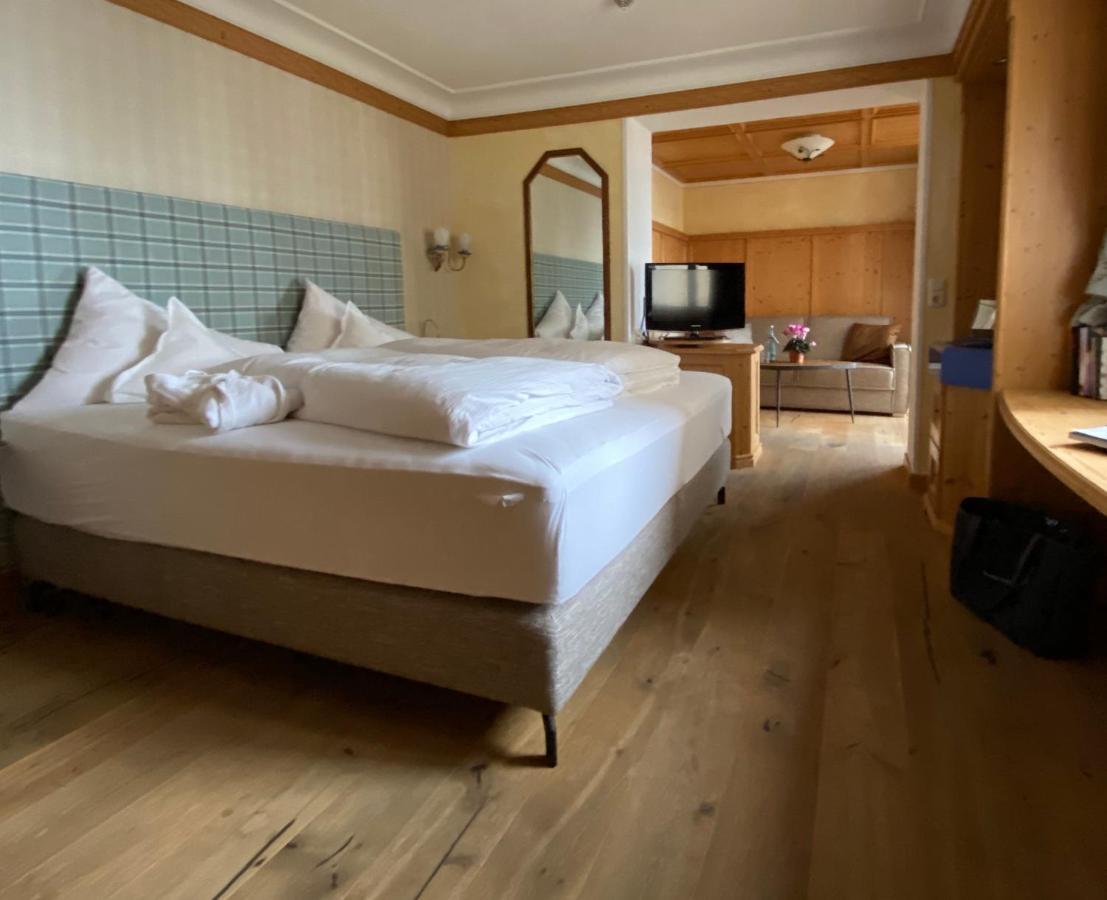 Hotel Hohenfels ทันน์ไฮม์ ภายนอก รูปภาพ